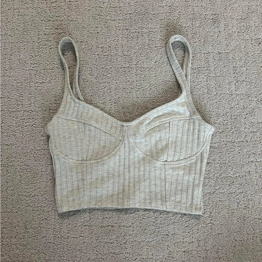 H&M Top - Picture 1 of 1